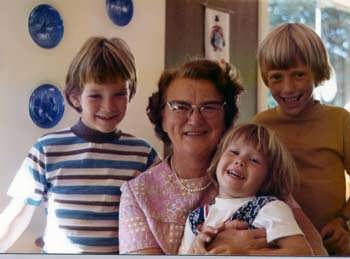 1973 Amy with David, Mormor, Andy in Seattle