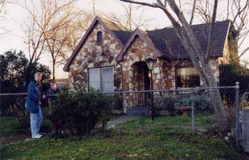 1999 House on Garden Street